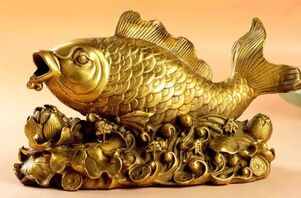 złota rybka na szczęście